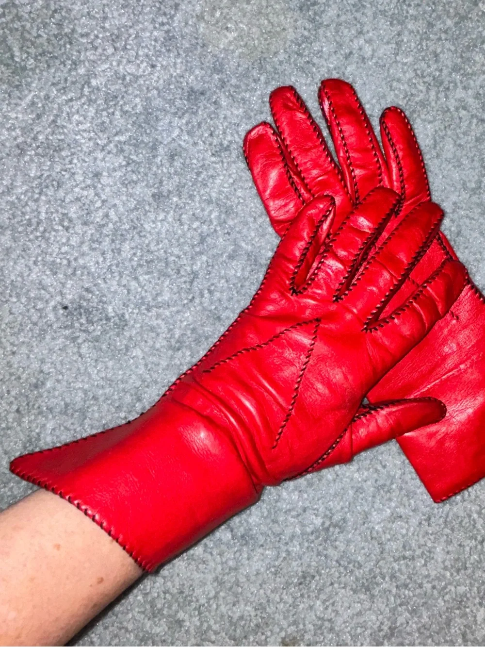 Vintage Gloves by Superb Red Leather Gloves Large Black Whip Stitch Mod Boho